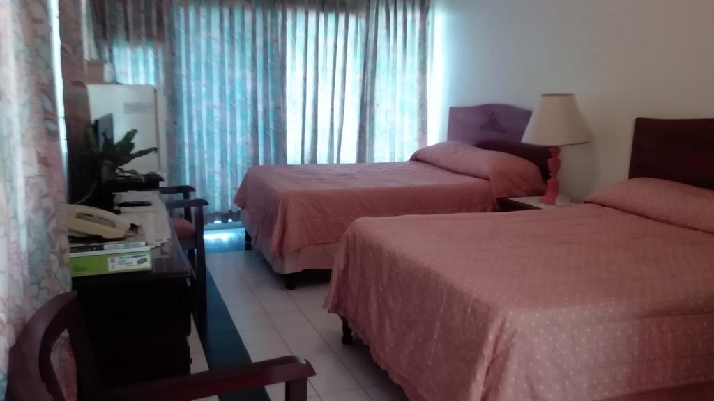 Hotel Relax Resort Montego Bay Exteriör bild