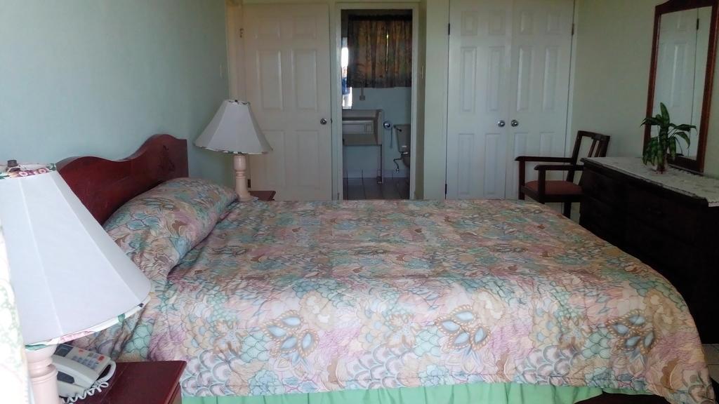 Hotel Relax Resort Montego Bay Exteriör bild