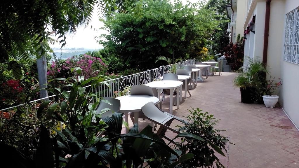 Hotel Relax Resort Montego Bay Exteriör bild