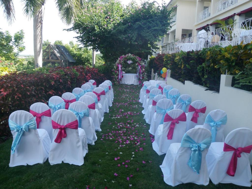 Hotel Relax Resort Montego Bay Exteriör bild